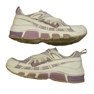Nike running shoes T-run purple white with hook & loop closure size 6Y /7.5 W